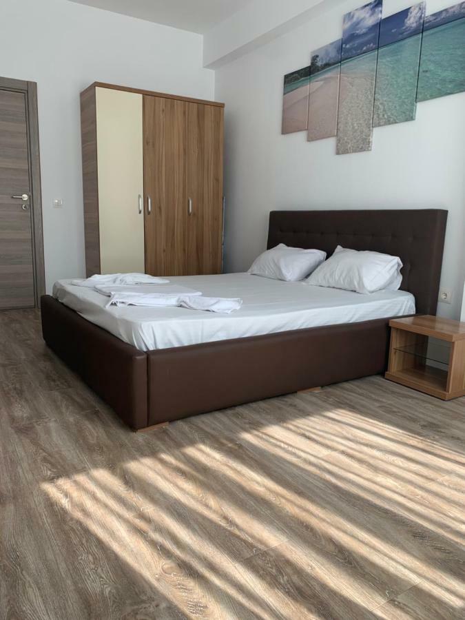 Apartament Antonia Summerland ママイア エクステリア 写真